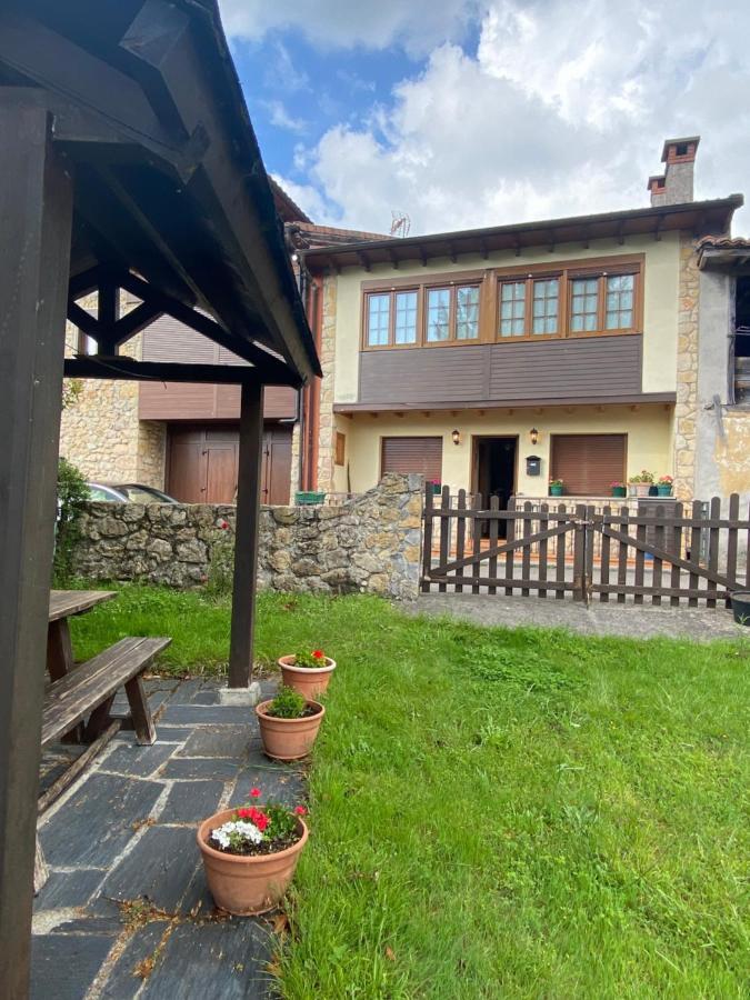 Casa Luisa Biedes, Pilona Villa Infiesto Dış mekan fotoğraf