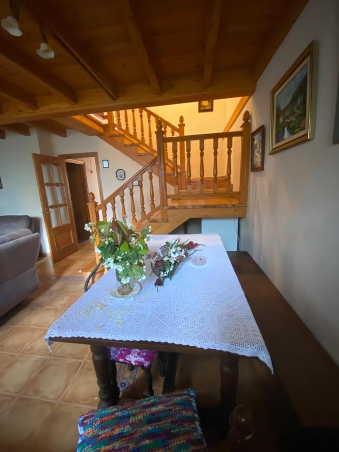 Casa Luisa Biedes, Pilona Villa Infiesto Dış mekan fotoğraf