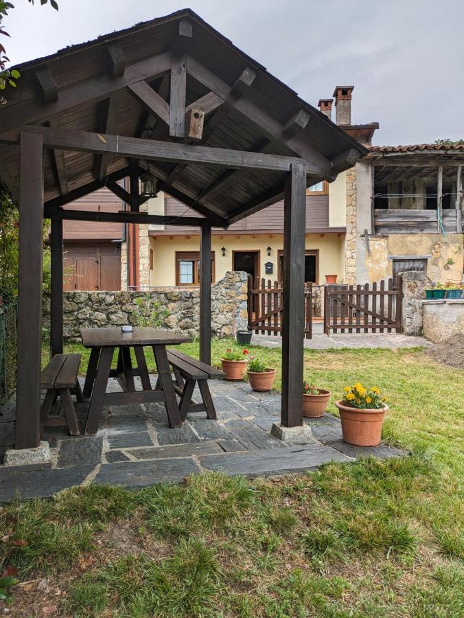 Casa Luisa Biedes, Pilona Villa Infiesto Dış mekan fotoğraf